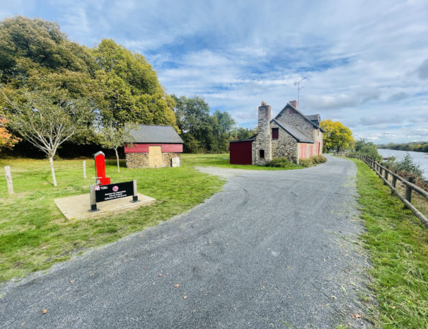 Le gîte de Painfaut - Borne de réparation et accueil vélo